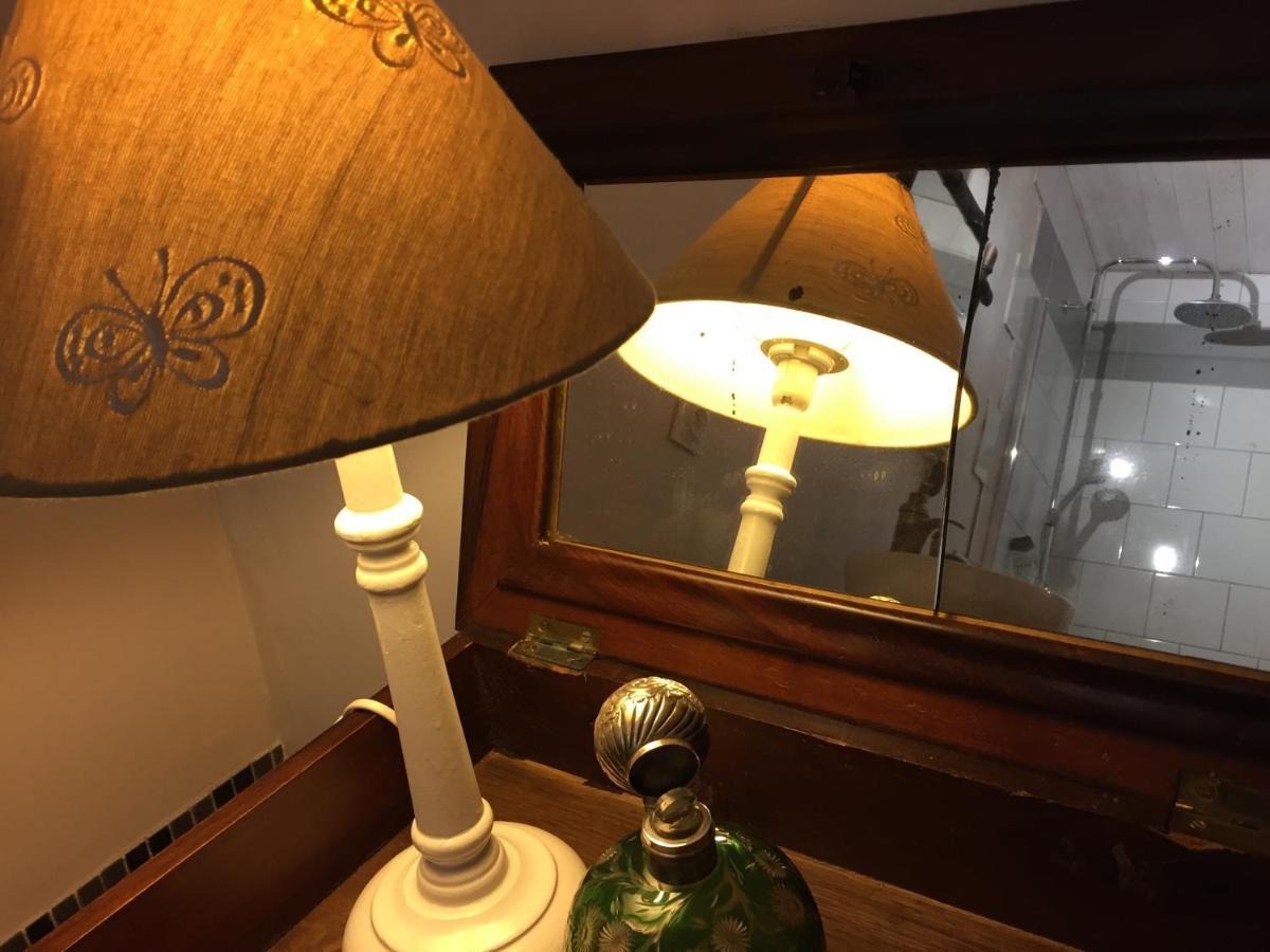 Le Chateau De Bressey & Son Orangerie Buitenkant foto