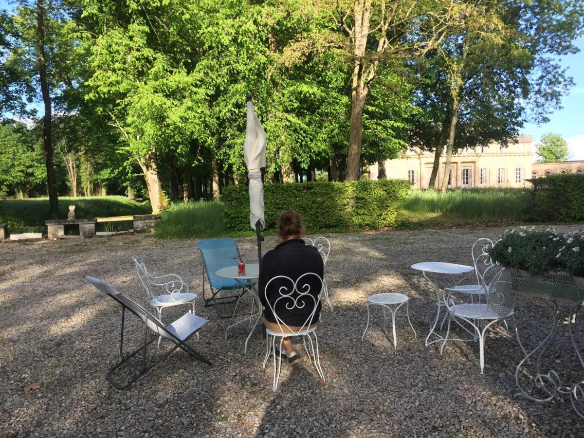 Le Chateau De Bressey & Son Orangerie Buitenkant foto