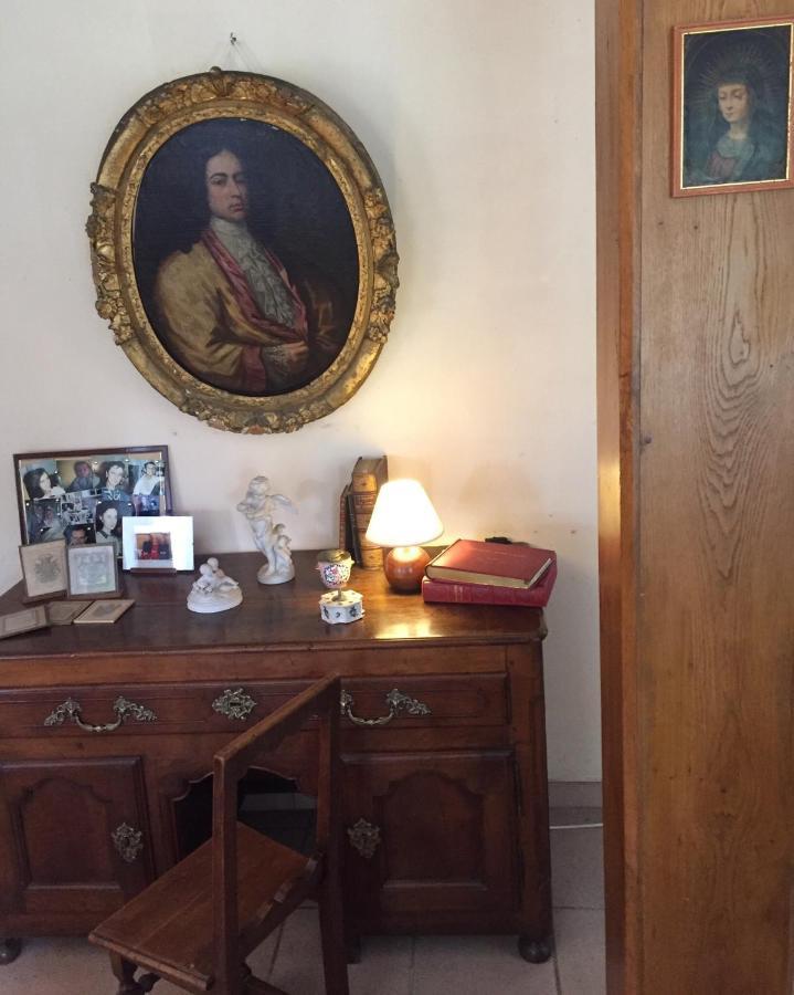 Le Chateau De Bressey & Son Orangerie Buitenkant foto