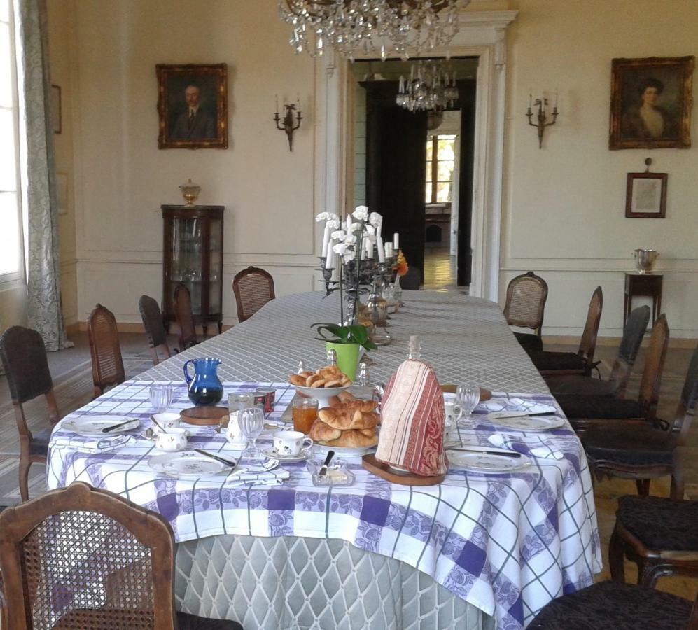 Le Chateau De Bressey & Son Orangerie Buitenkant foto